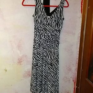 Zebra-print VERY slimming v-neck dress